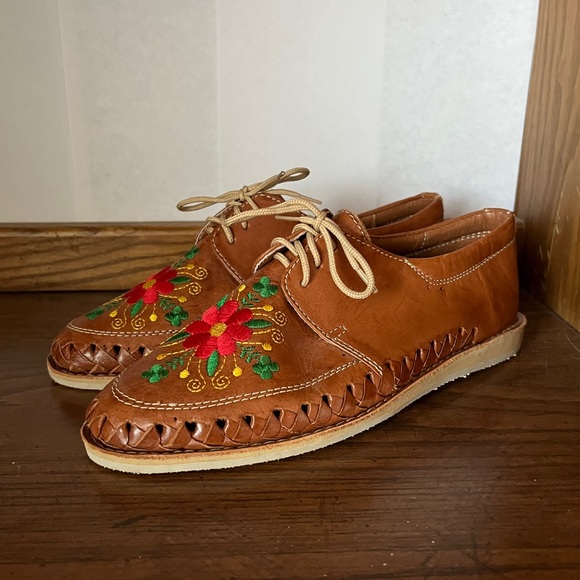 Agave Girl Boutique Handmade Mexican Shoes - Picture 1 of 7